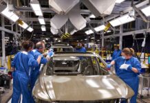 En una acción muy desleal hacia sus trabajadores, GM despedirá a miles para afianzar su programa de EV’s