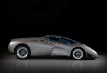 El Lamborghini Pregunta se recuerda como un atrevido biplaza descapotable
